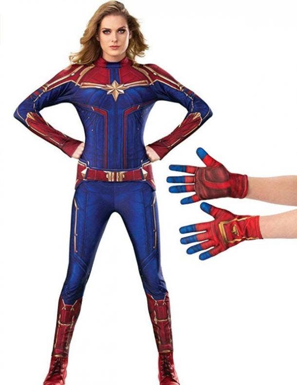 Déguisement Captain Marvel Halloween pour Taureau Déguisement Captain Marvel Halloween pour Taureau