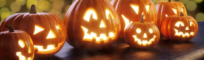 citrouille-lanterne-sur-les-marches