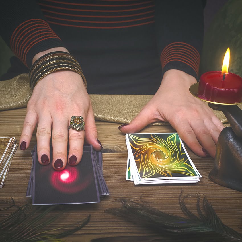 Quelle carte de tarot êtes-vous, en fonction de votre signe du zodiaque?